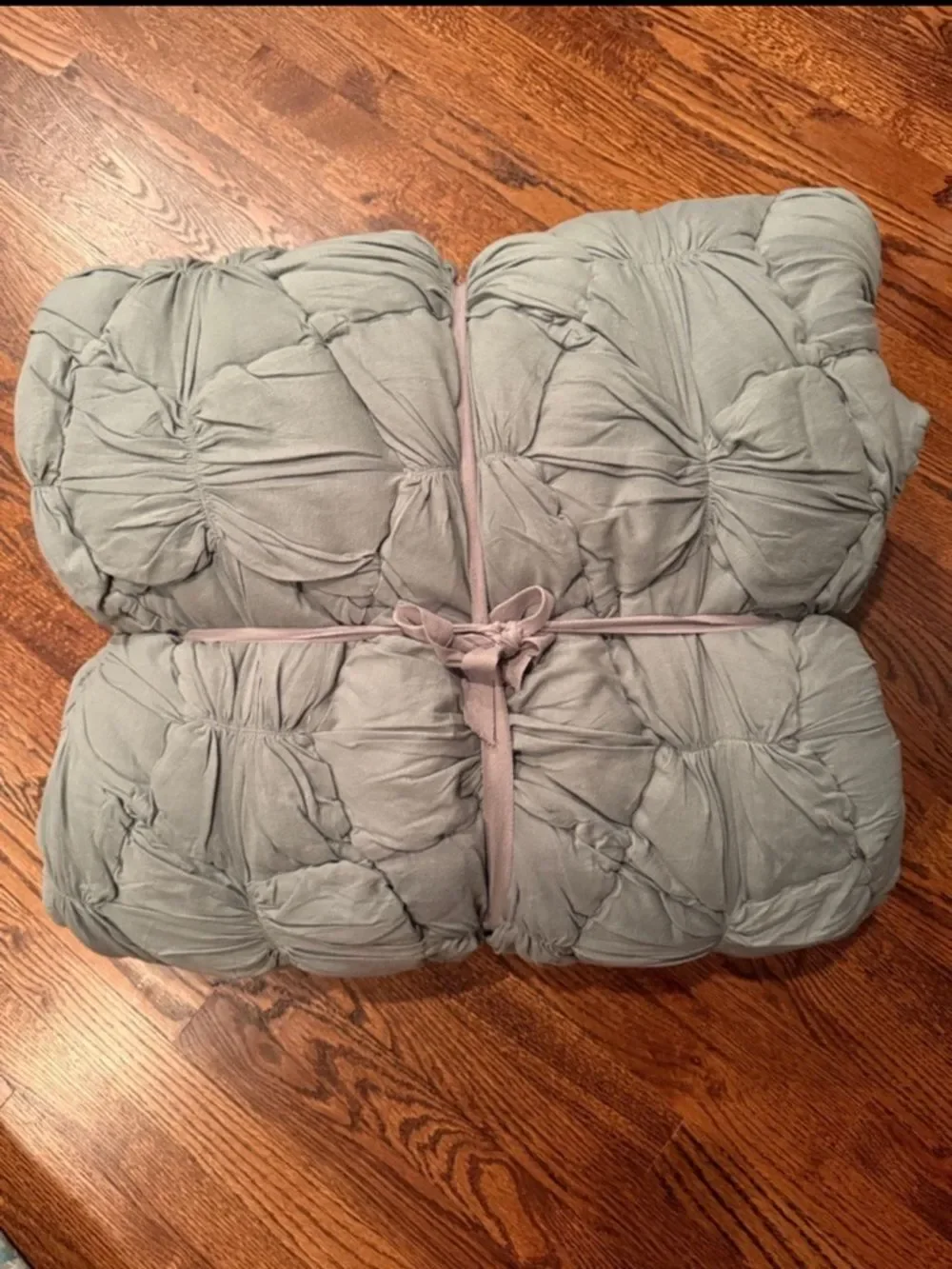 New Anthropologie Constance Cotton Jersey Cloud Quilt Size King!